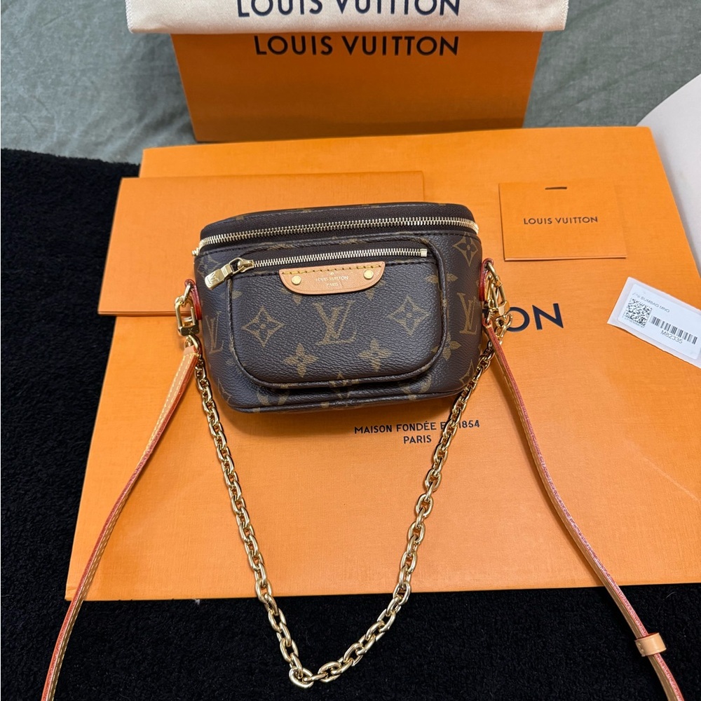 Authentic Louis Vuitton Mini Bumbag Monogram Canvas - Picture 7 of 11